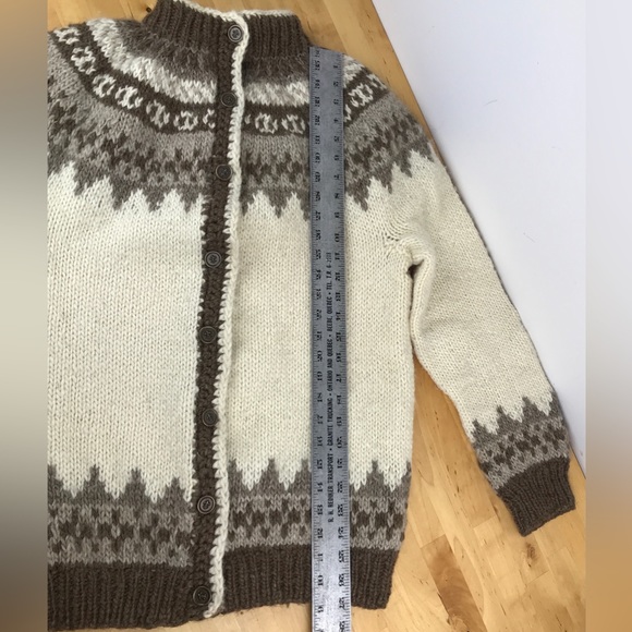 SOLD-Vtg Fair Isle Chunky Wool Cardigan Sweater Handmade M/L Brown Neutral Cream - Picture 16 of 16